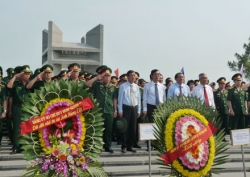 Tổ chức trọng thể lễ truy điệu và an táng 37 hài cốt liệt sỹ hy sinh tại Lào
