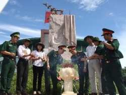 Quảng Trị: Dâng hương tri ân các anh hùng liệt sỹ
