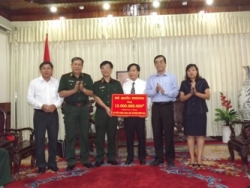 Trao tặng 12 tỷ đồng xây dựng Nghĩa trang Liệt sĩ huyện Hướng Hóa